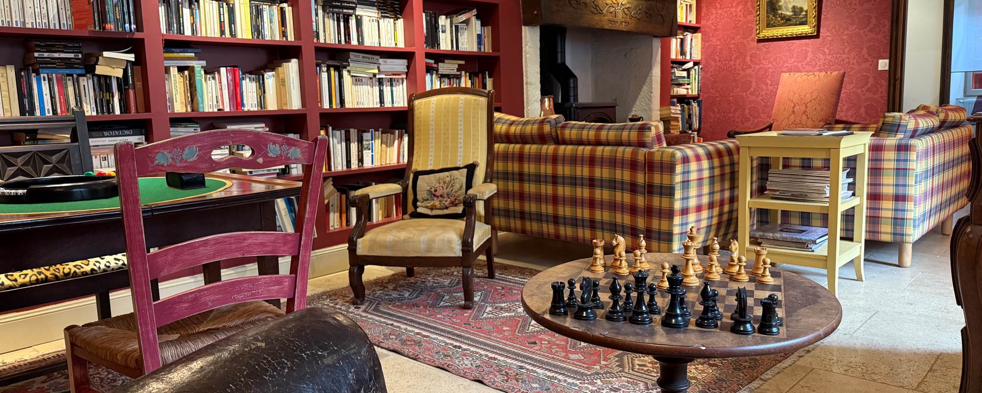 bibliotheque-salon-location-domme