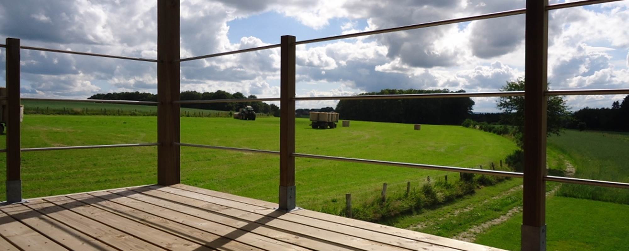 Balcon chambre 1 en été