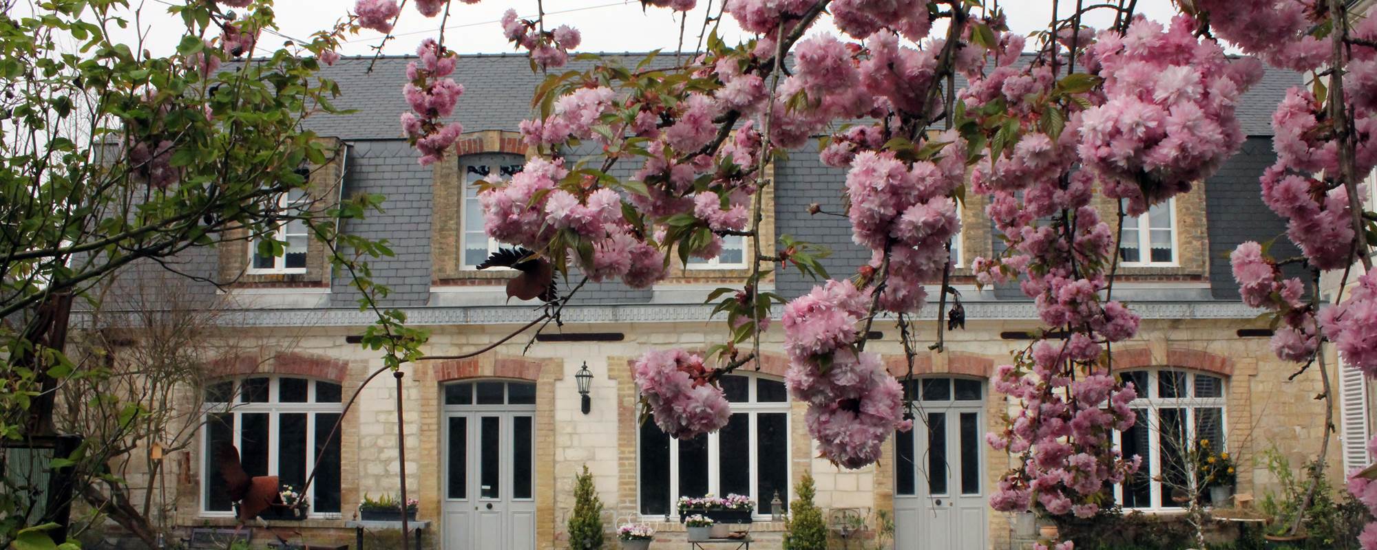 presbytere au printemps hd