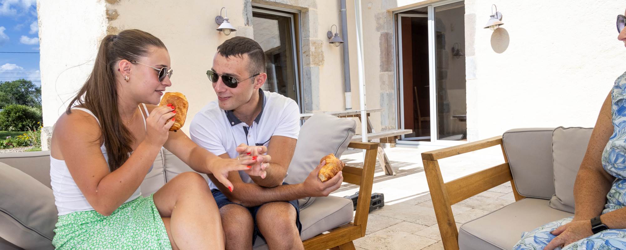 Vivez l'expérience de notre terrasse en extérieur