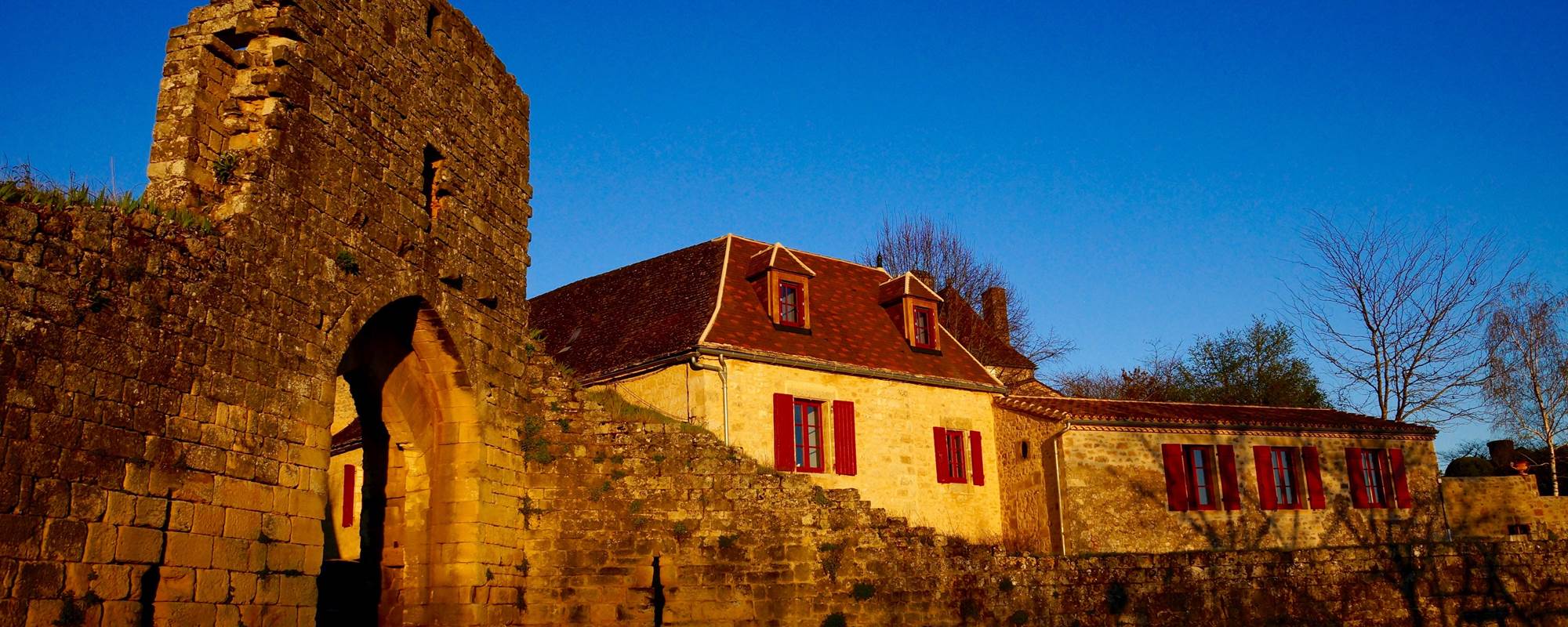 1 logis a Domme, Porte del bos