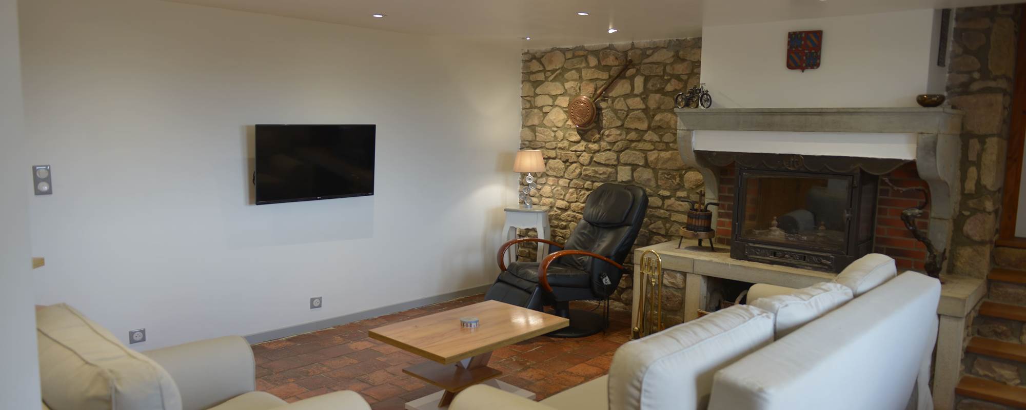 coin salon avec cheminée