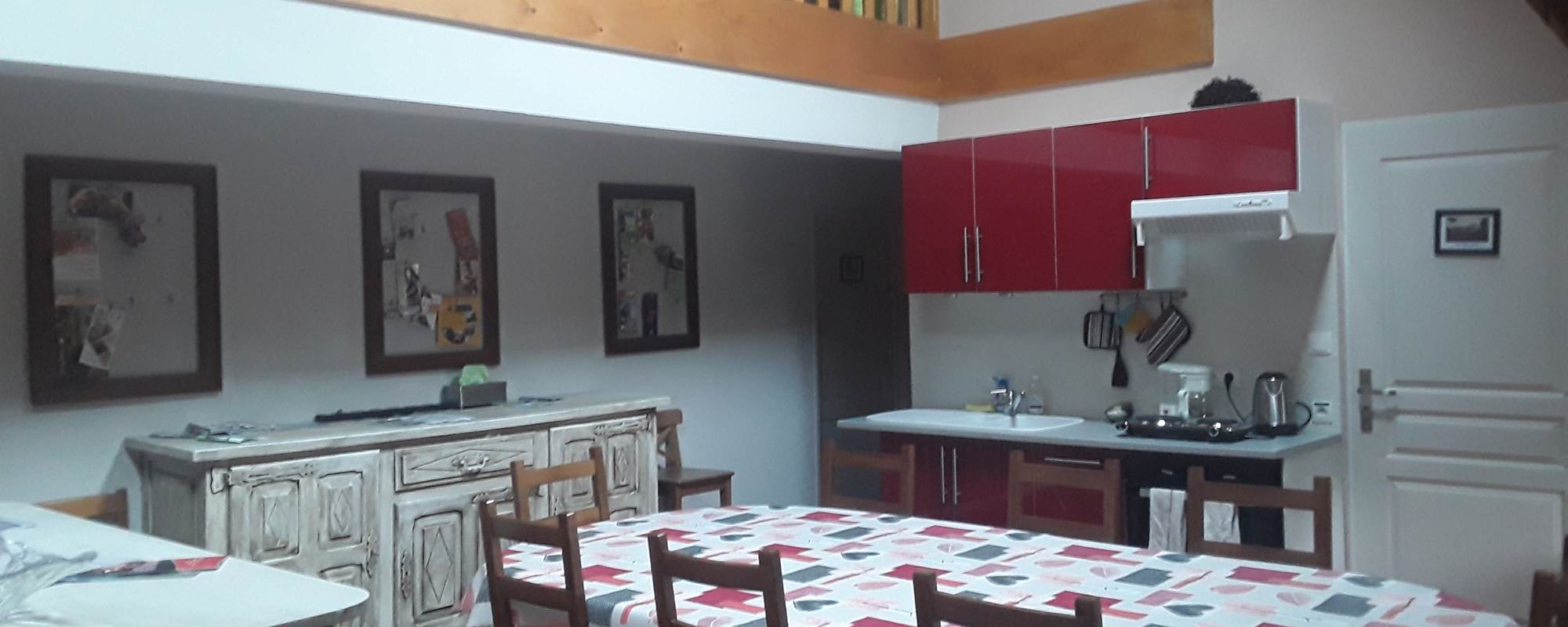 Coin cuisine commun aux 4chambres. 20180613_090202