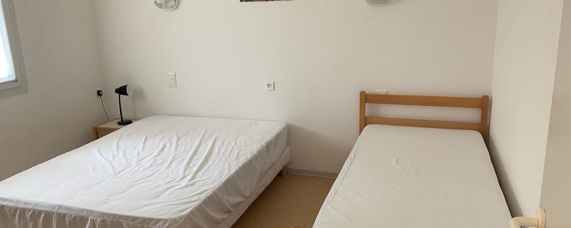 lepetitbois46_Leyme_gîte 21 MODERN PMR_chambre triple