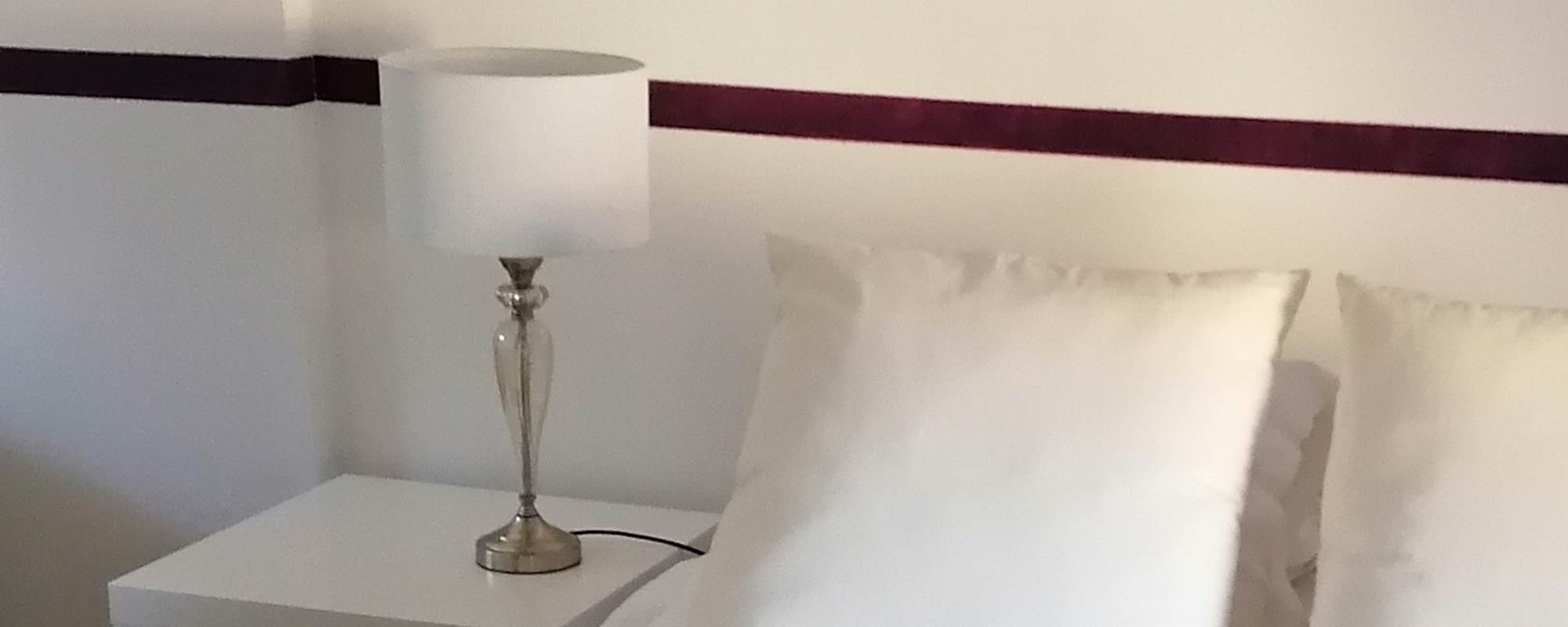 Chambre double Comte de Chambord prune à La Malposte