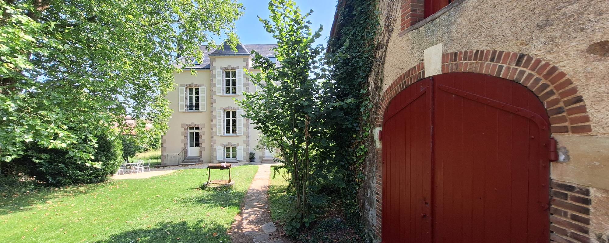 Jardin et Grange du Quatre Feuilles proche Puy du Fou