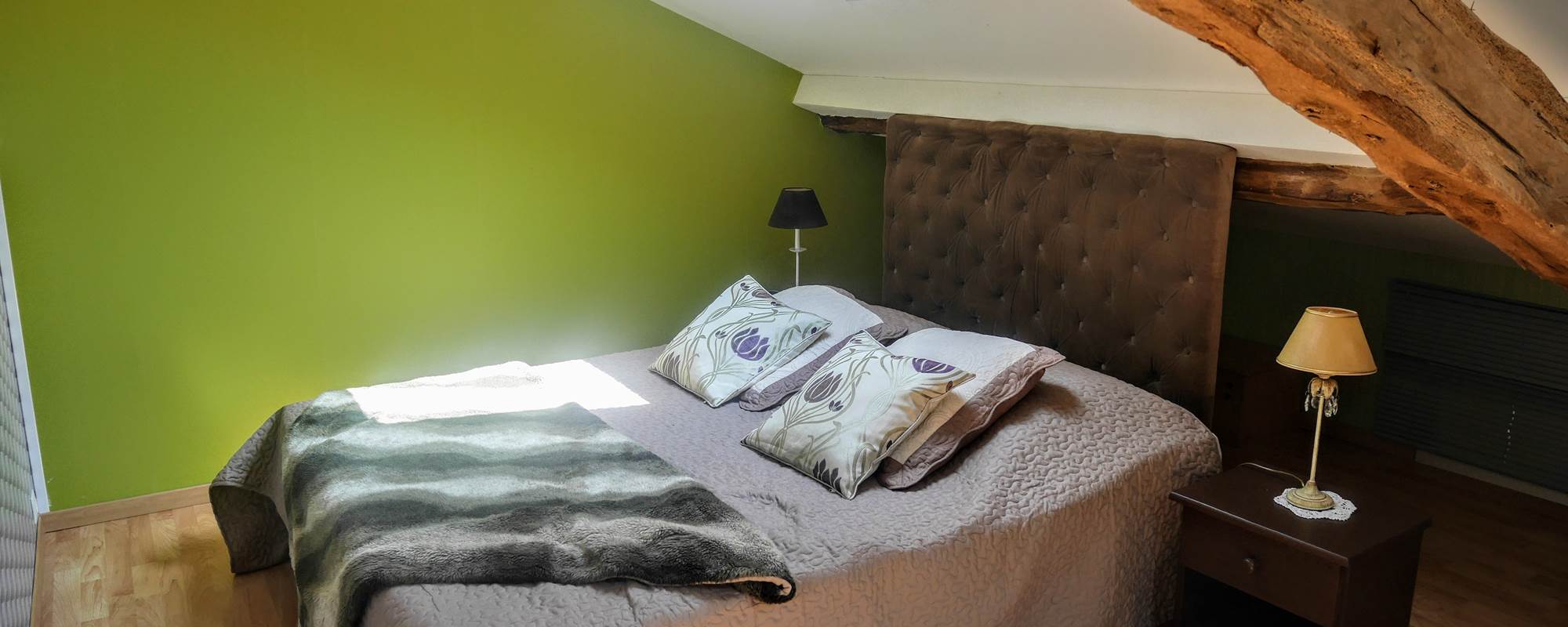 chambre 4 -étage-  lit en 160 tête et pieds relevables