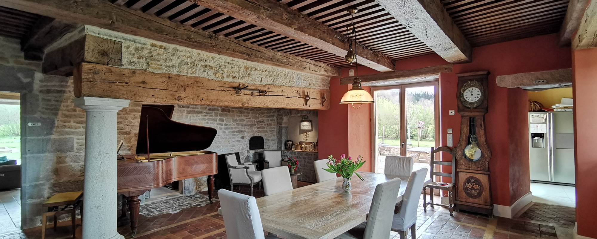 Goutez à la saveur du Terroir au Réveil sans la Salle du Petit Déjeuner