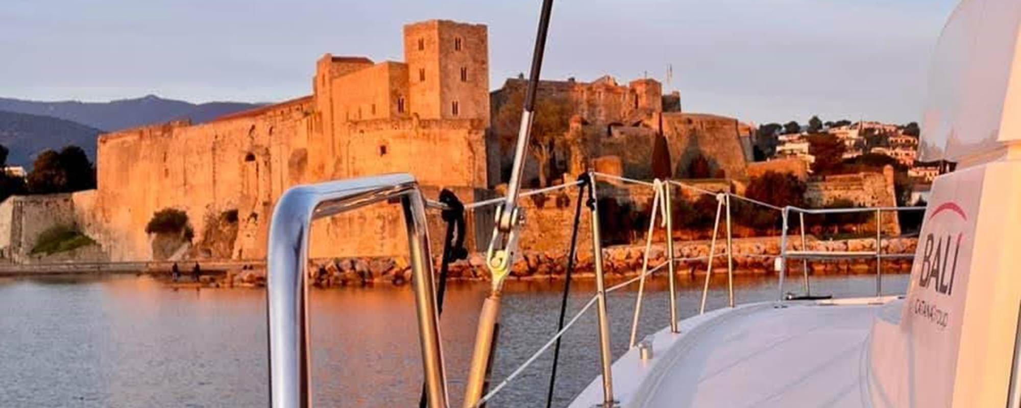 3-activité-catamaran-maraval-vue-bateau