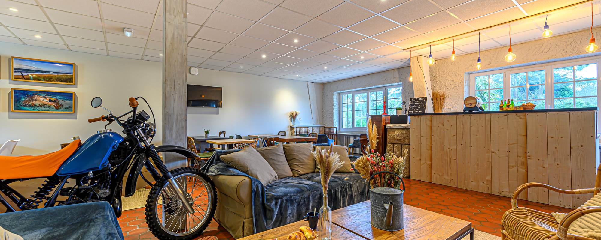 Salon / Bar Naéco Erdeven