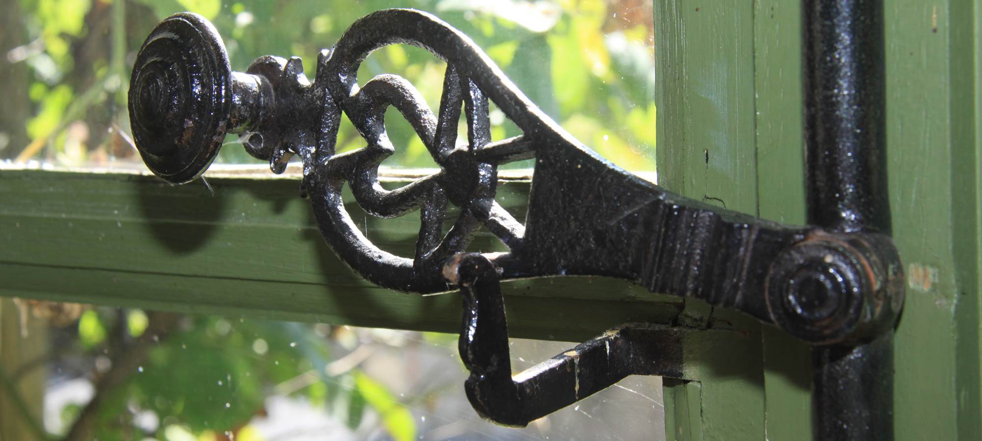 Crémone de la salle des petits dejeuners