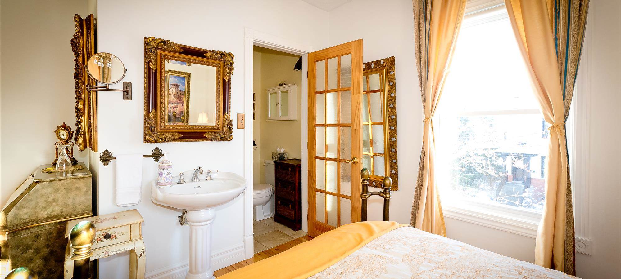 Chambre 04 IMG_9809 (Custom)