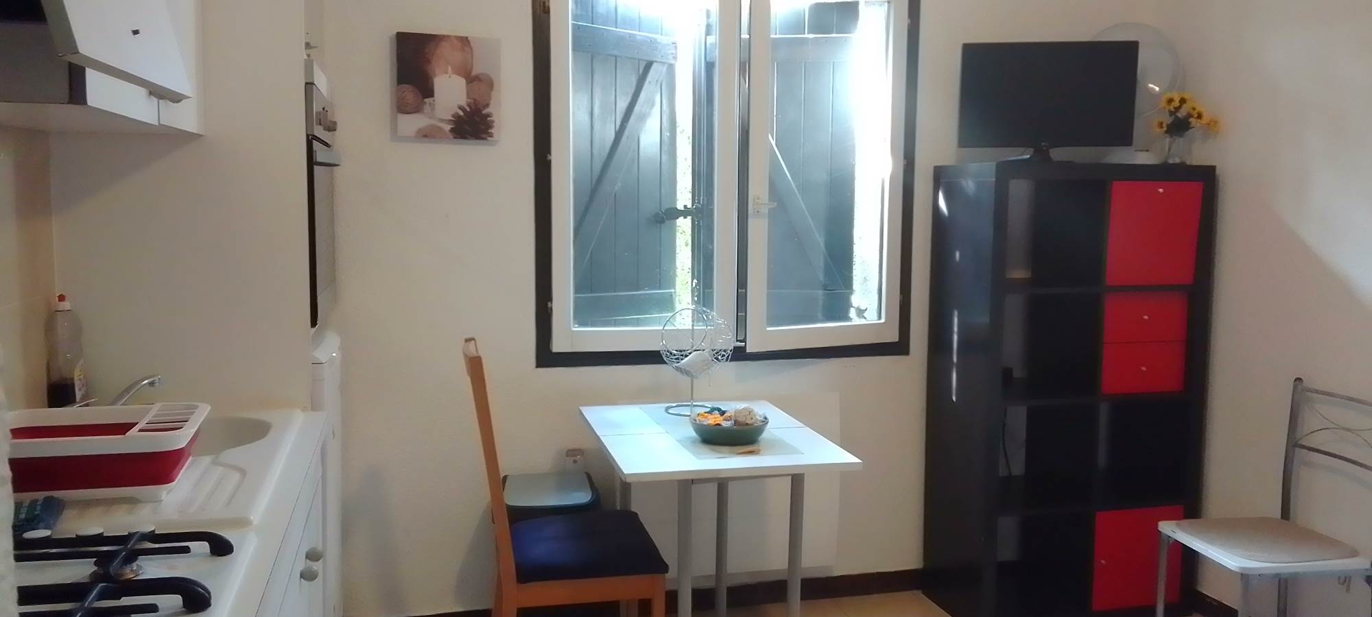 Studio-le-chevalier-les-gites-de-josefine-et-voltaire-ornex-ferney-voltaire-mont-blanc-le-jura-Genève