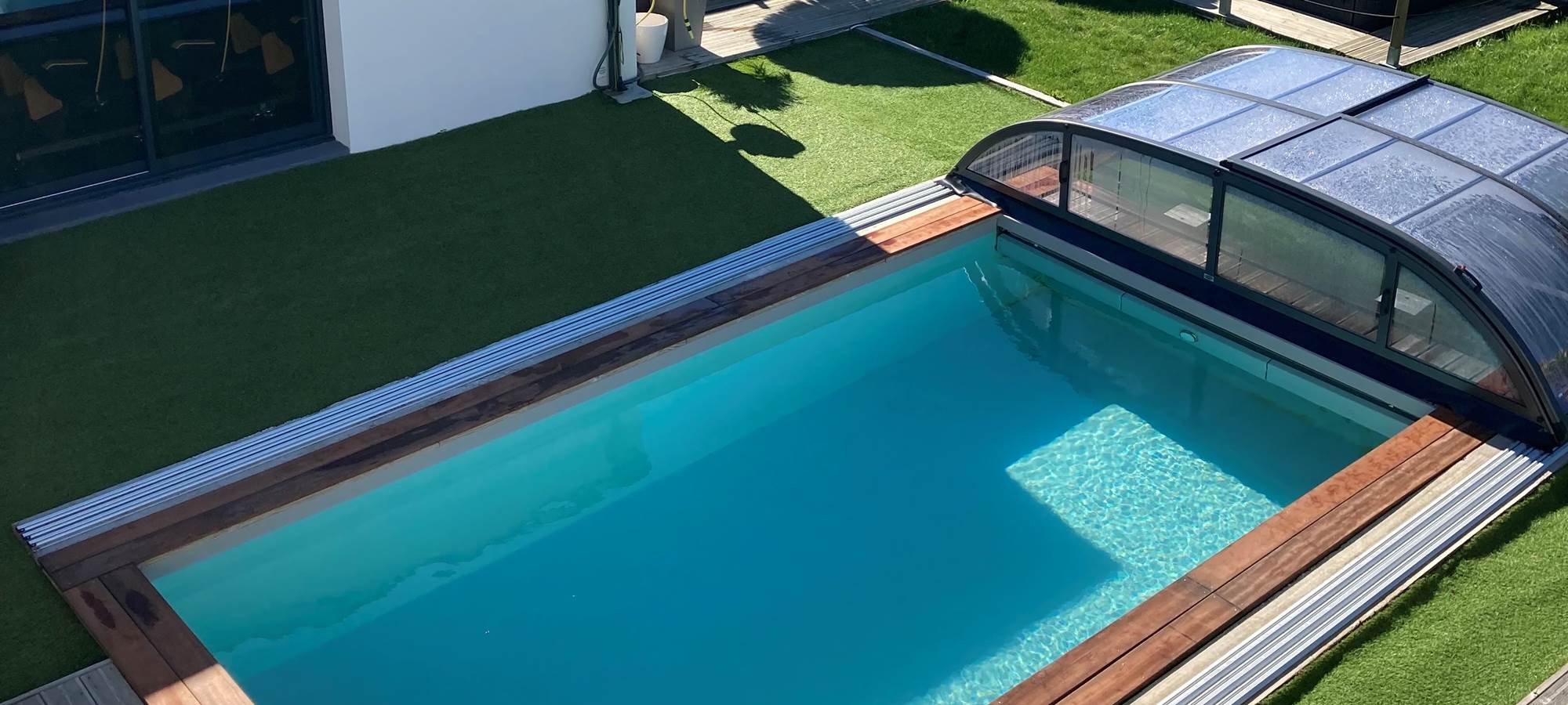 piscine couverte villa charles ashton