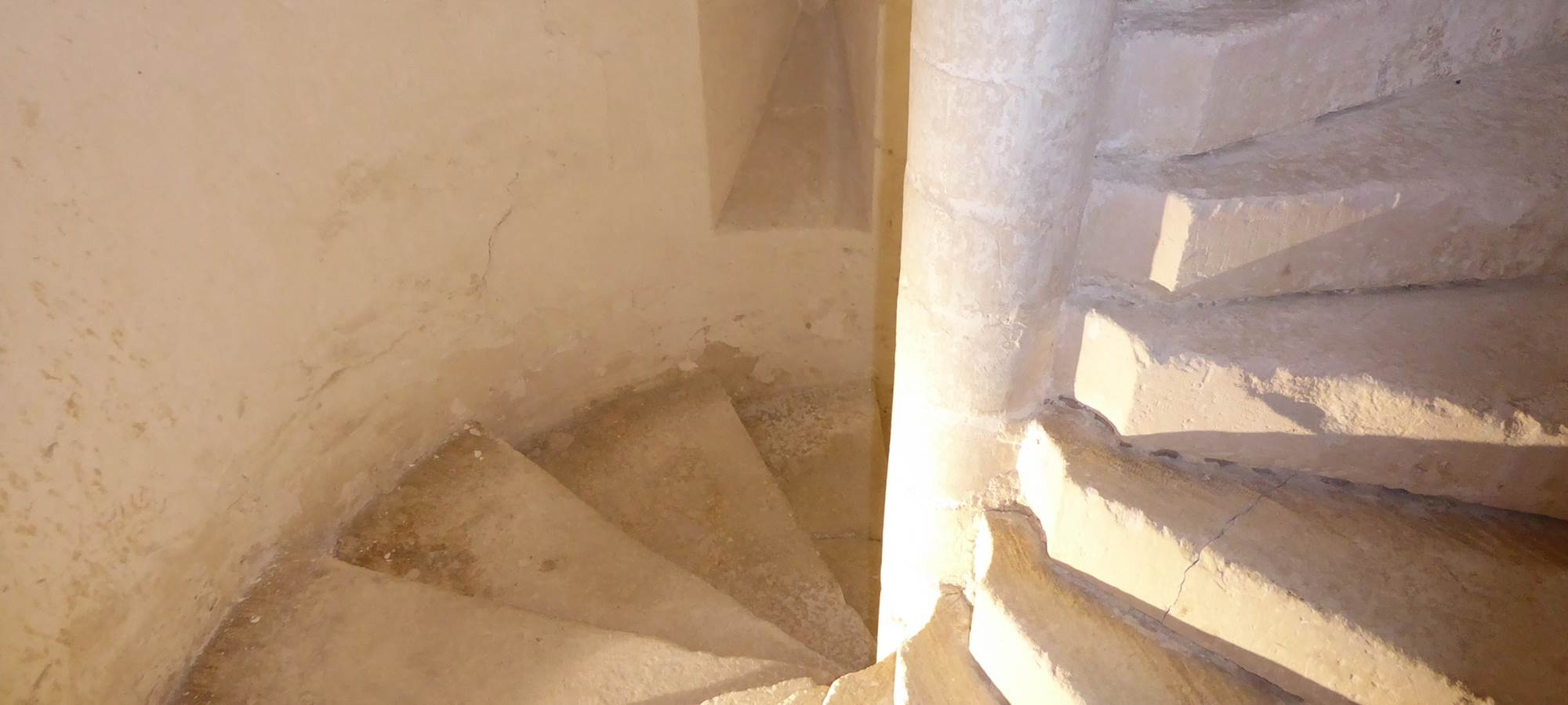 Accès à la suite médiévale