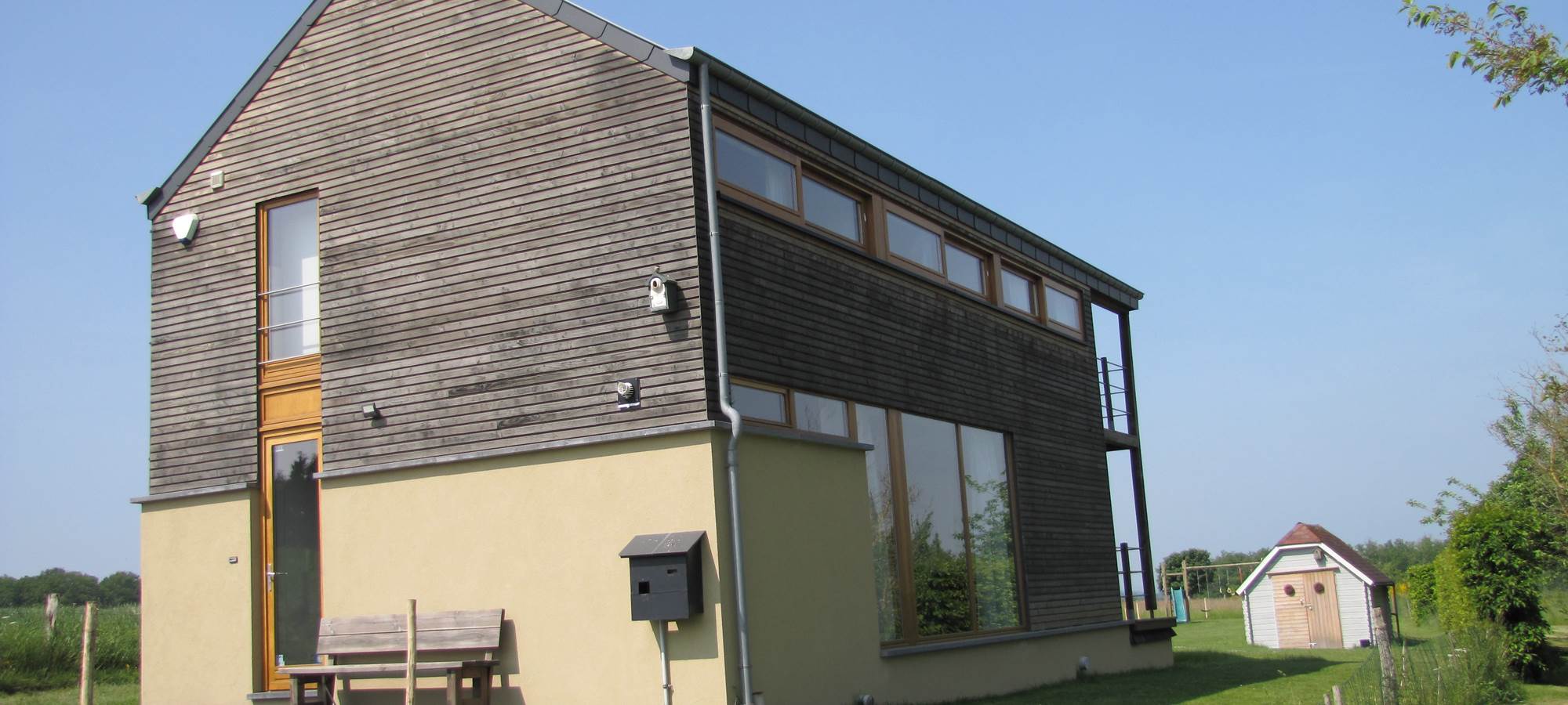 Maison façade côté de droit