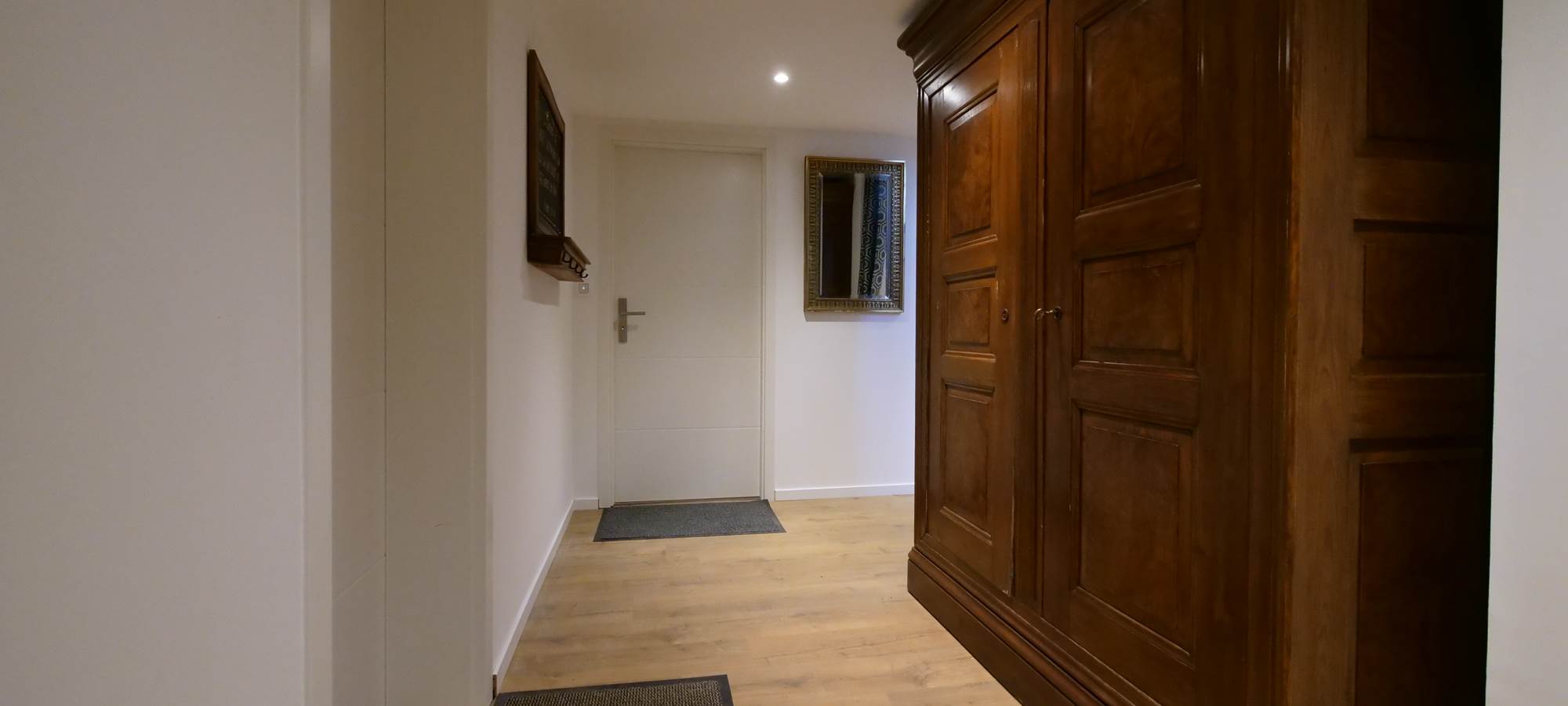 Vers l'entrée du gîte