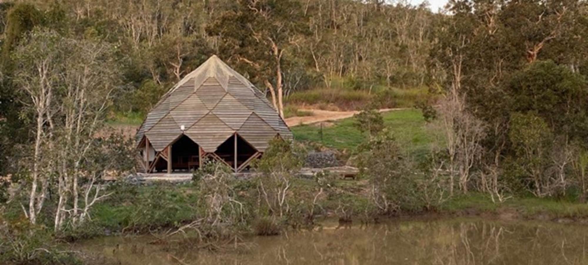 b85b7544-9b6d-4dbe-9401-97ad8551e522 Medium