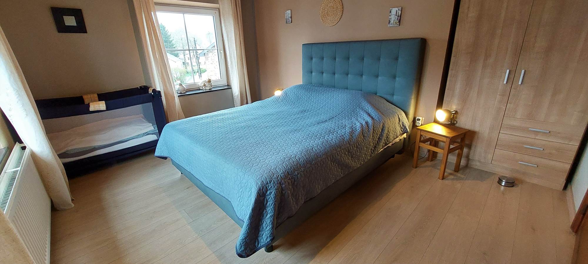 ardenne-le-logis- chambre-lit-double-lit-bébé-