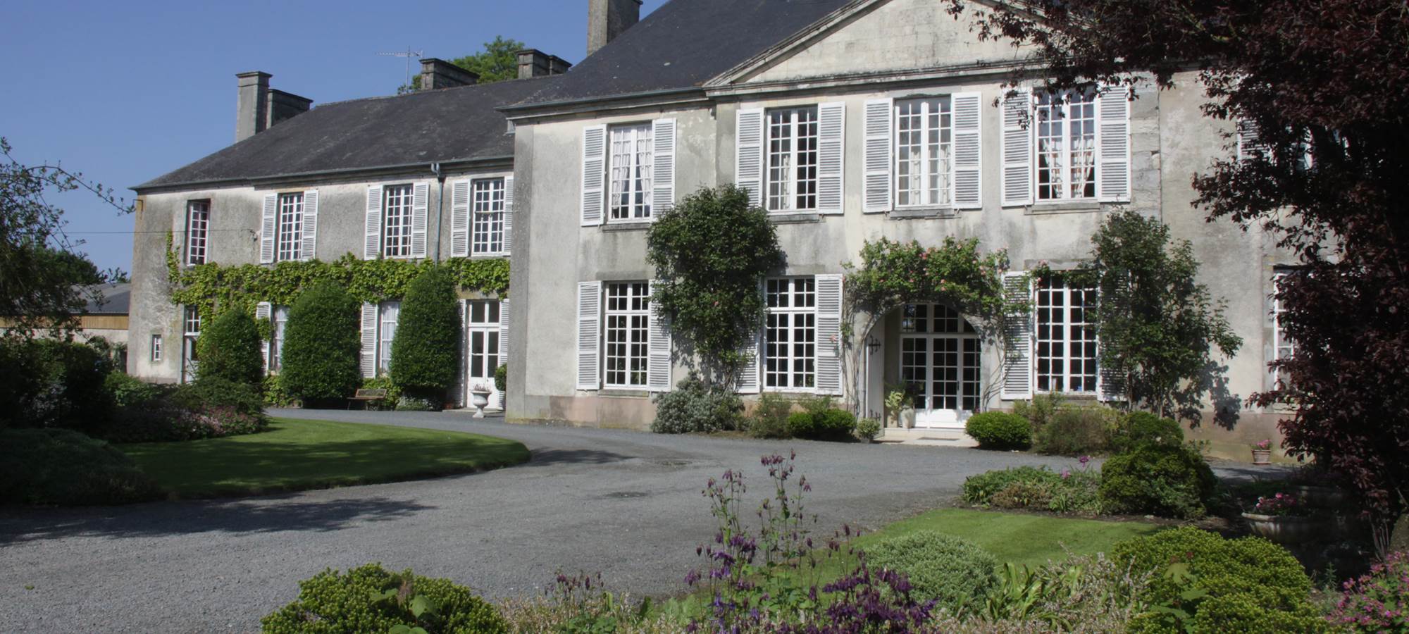 Les entées  Façade Ouest