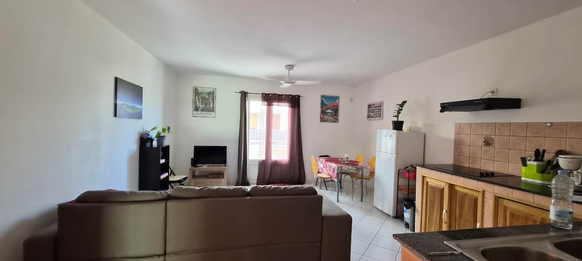 T2 Escale Sudiste , séjour, salon, ventilateur plafond