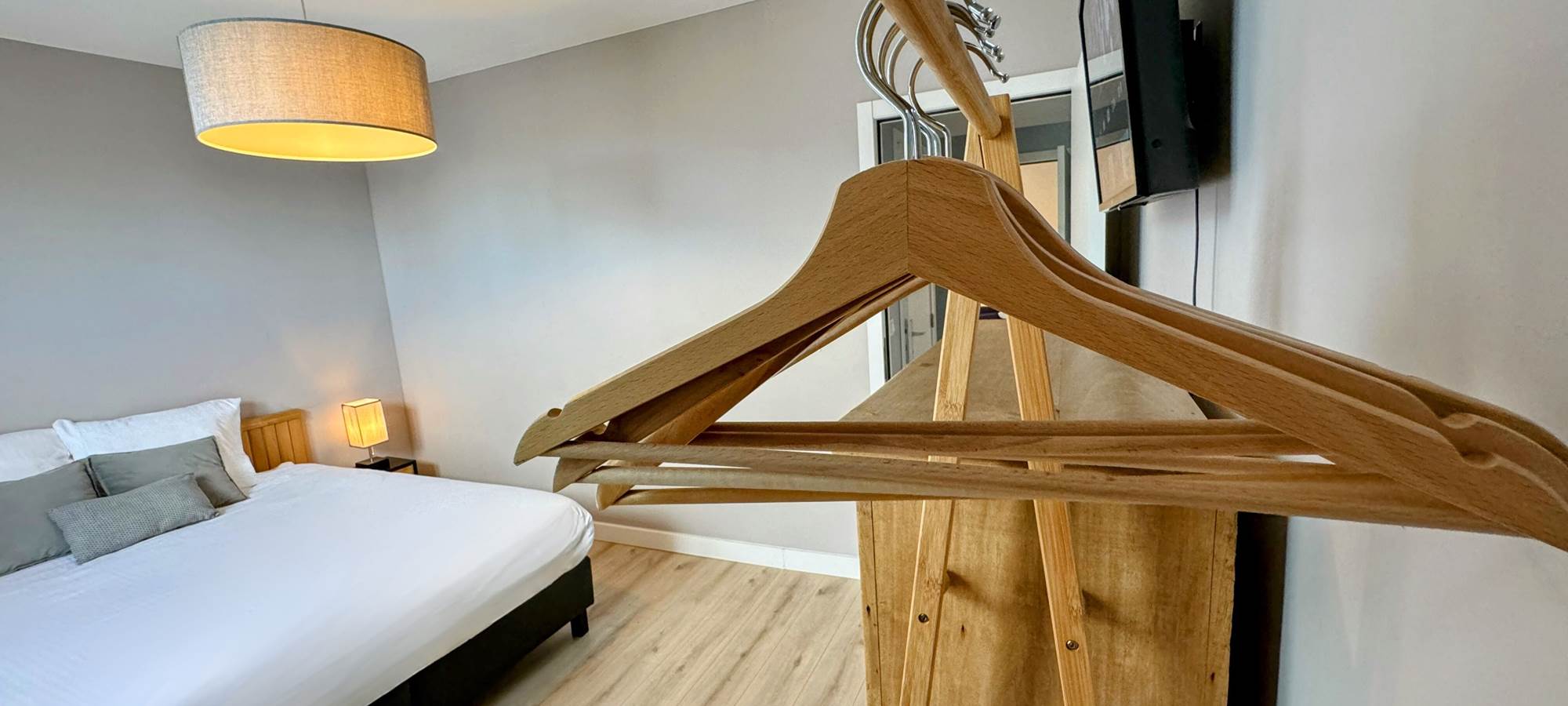 20b70d65-712c-4224-8764-e0a23b23d02f