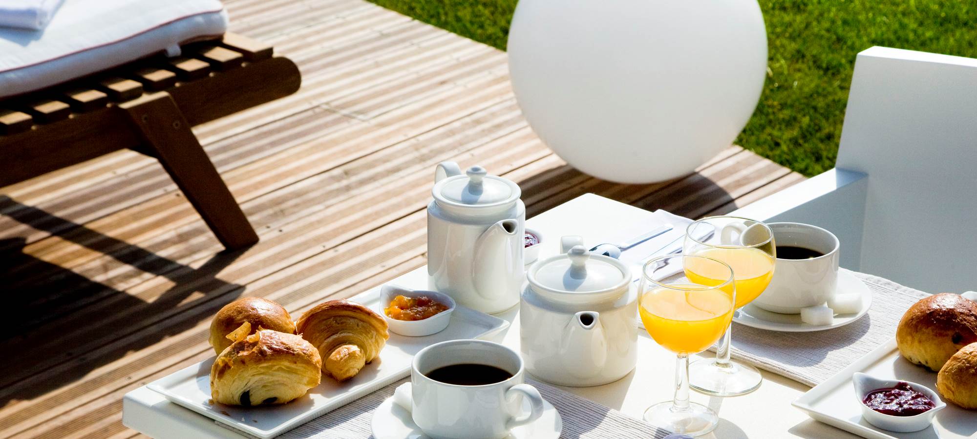 terrasse petit déjeuner