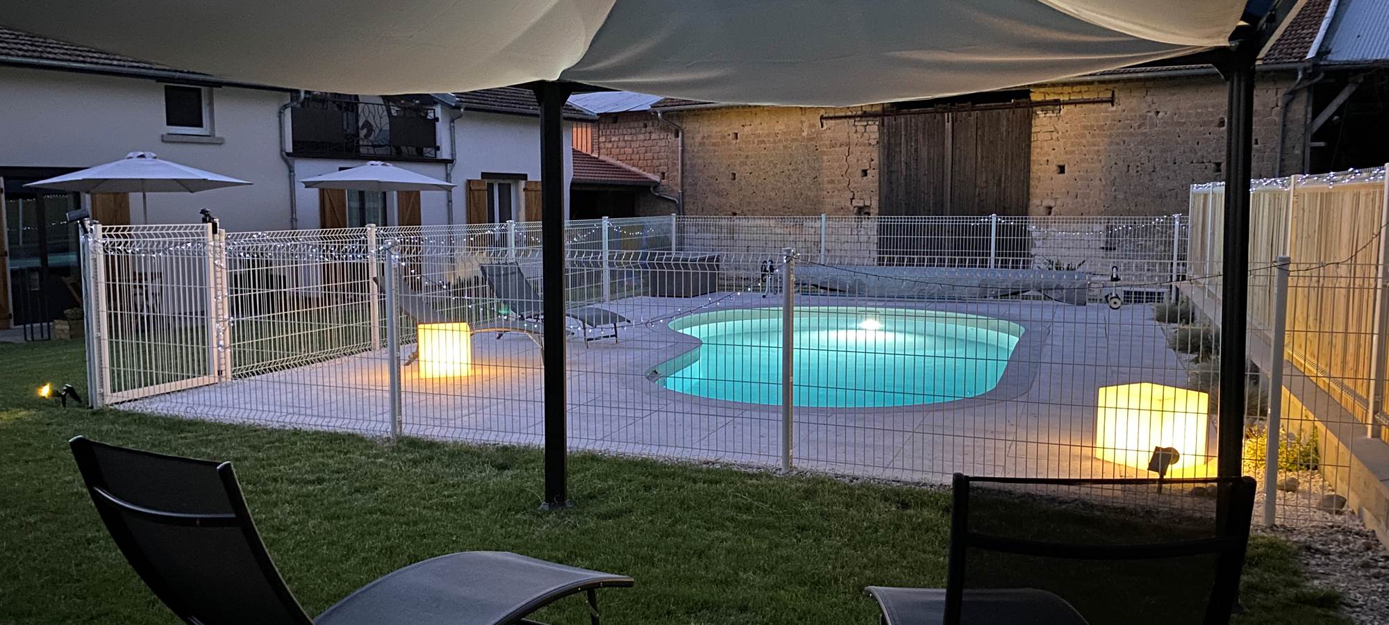 piscine en clair obscure