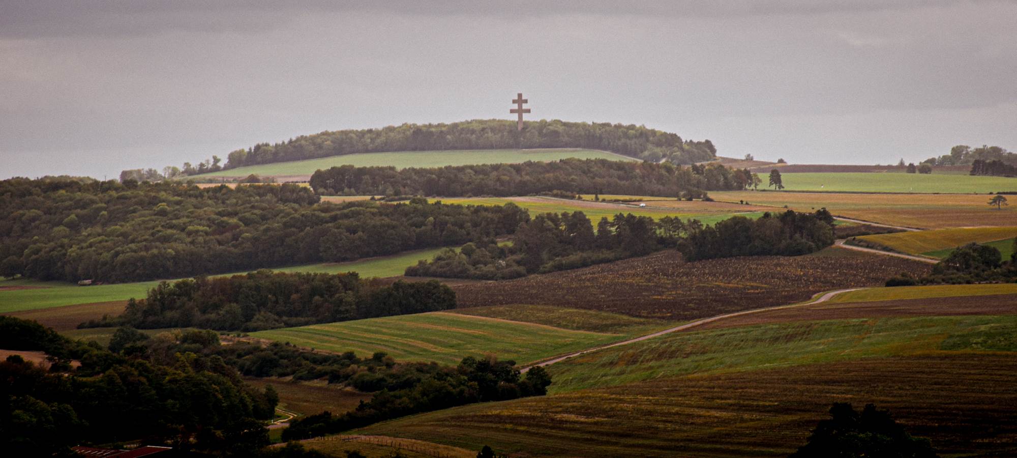 croix-de-lorraine-à-colombey-les-2-eglises