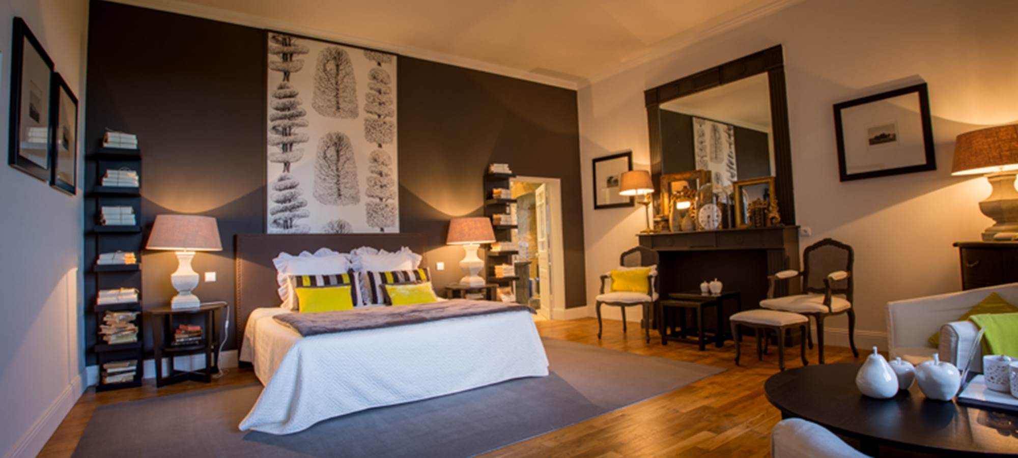 Chambre jacinthe avec vue sur le lac du causse