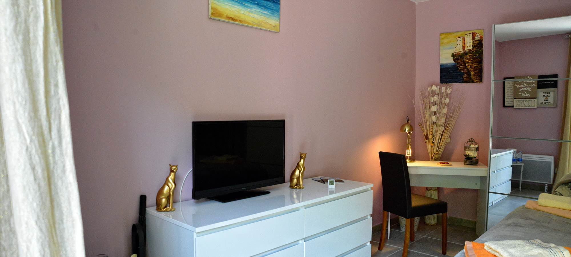 Chambre double les Pins 3