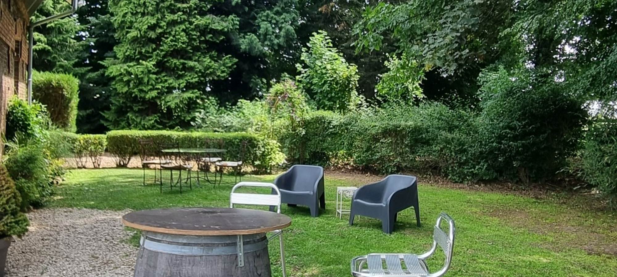 Jardin prive aux hôtes