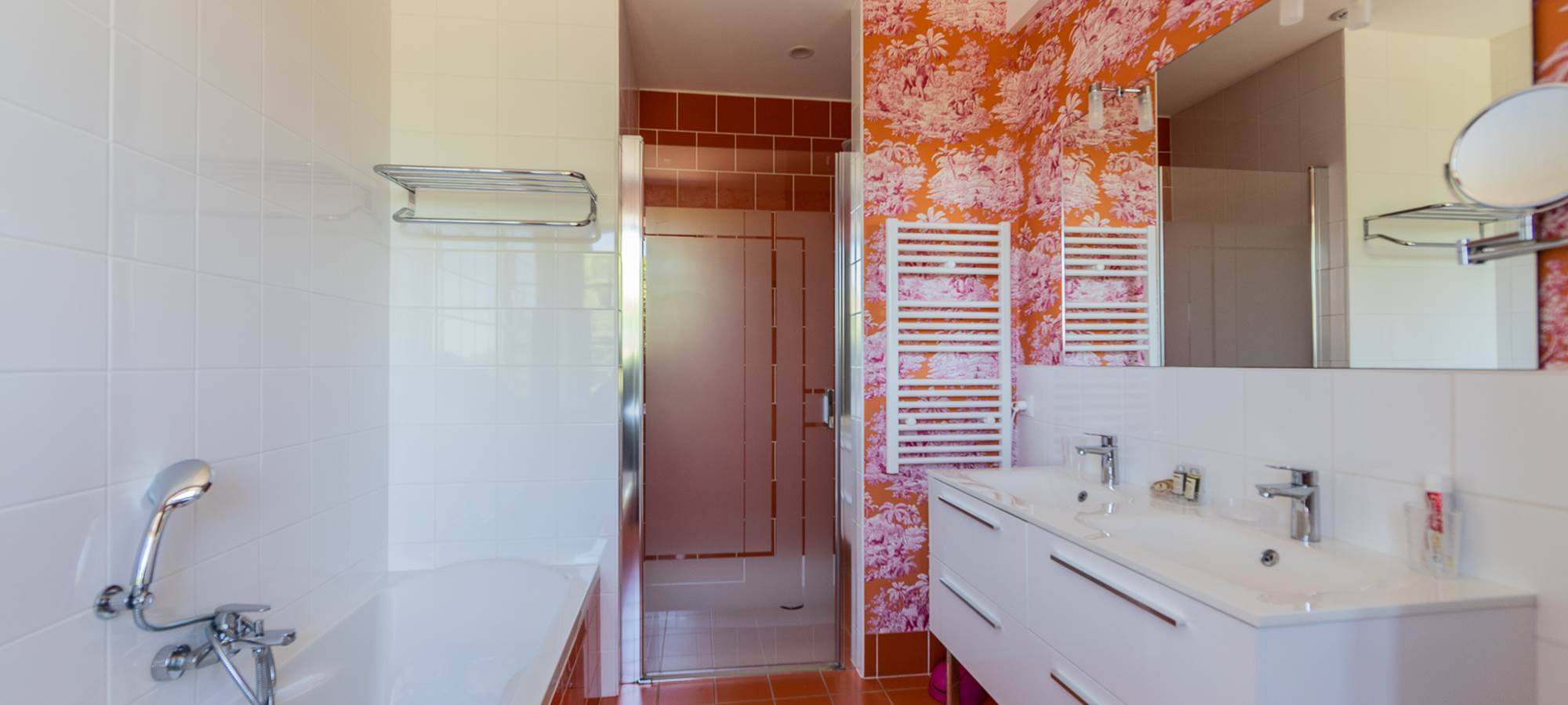 salle-de-bain-1-baignoire-gite-domme