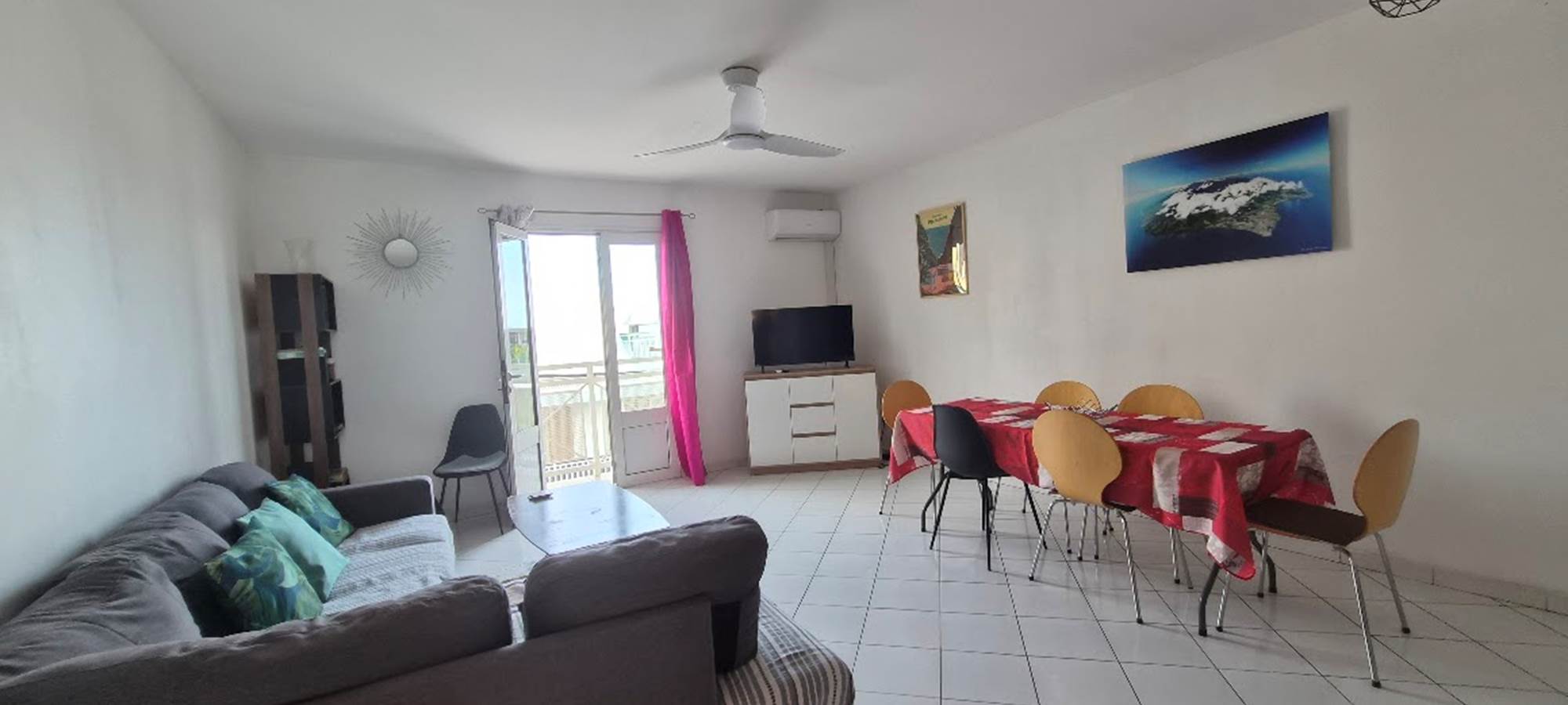 T3 séjour, salon , climatiseur, ventilateur plafond, canapé