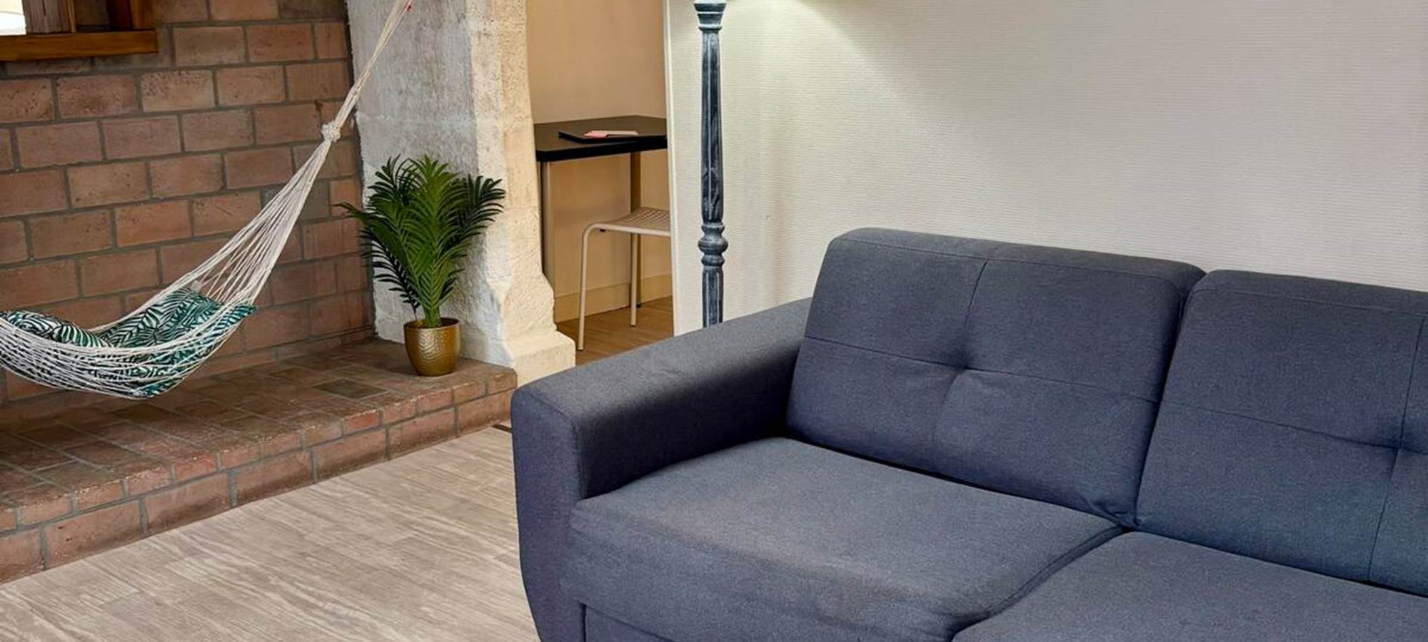 89855353-c1aa-46f3-978d-f325f74abf26