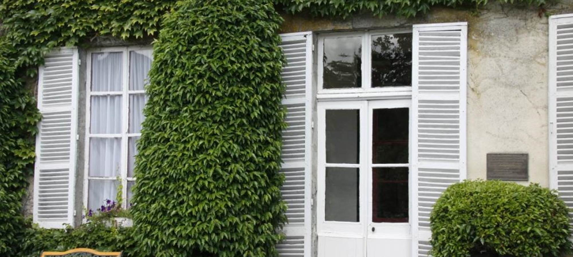 Porte d'entrée des hotes