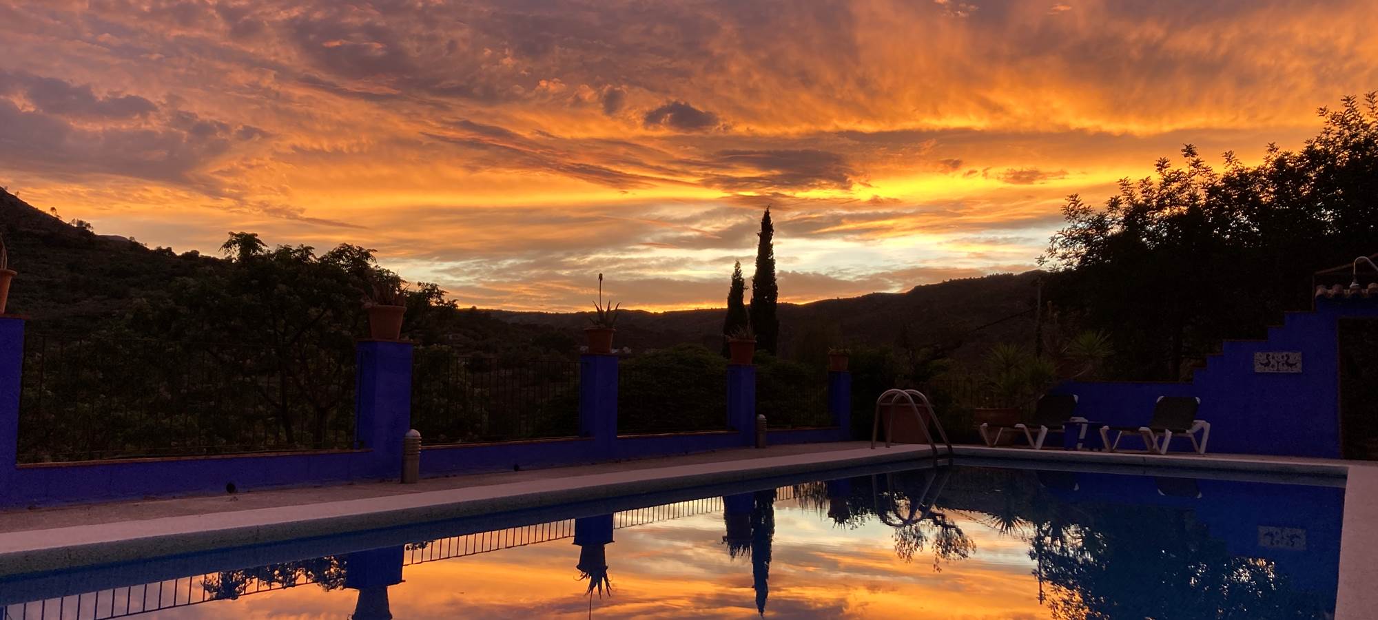 Sunset at the swimmingpool