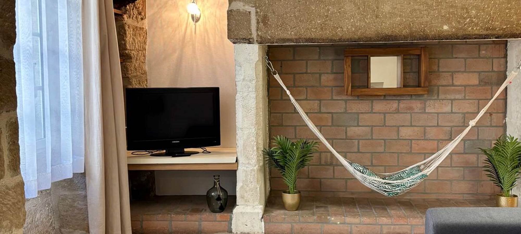 d1fbb76d-8881-4047-8928-3f55eed42c52