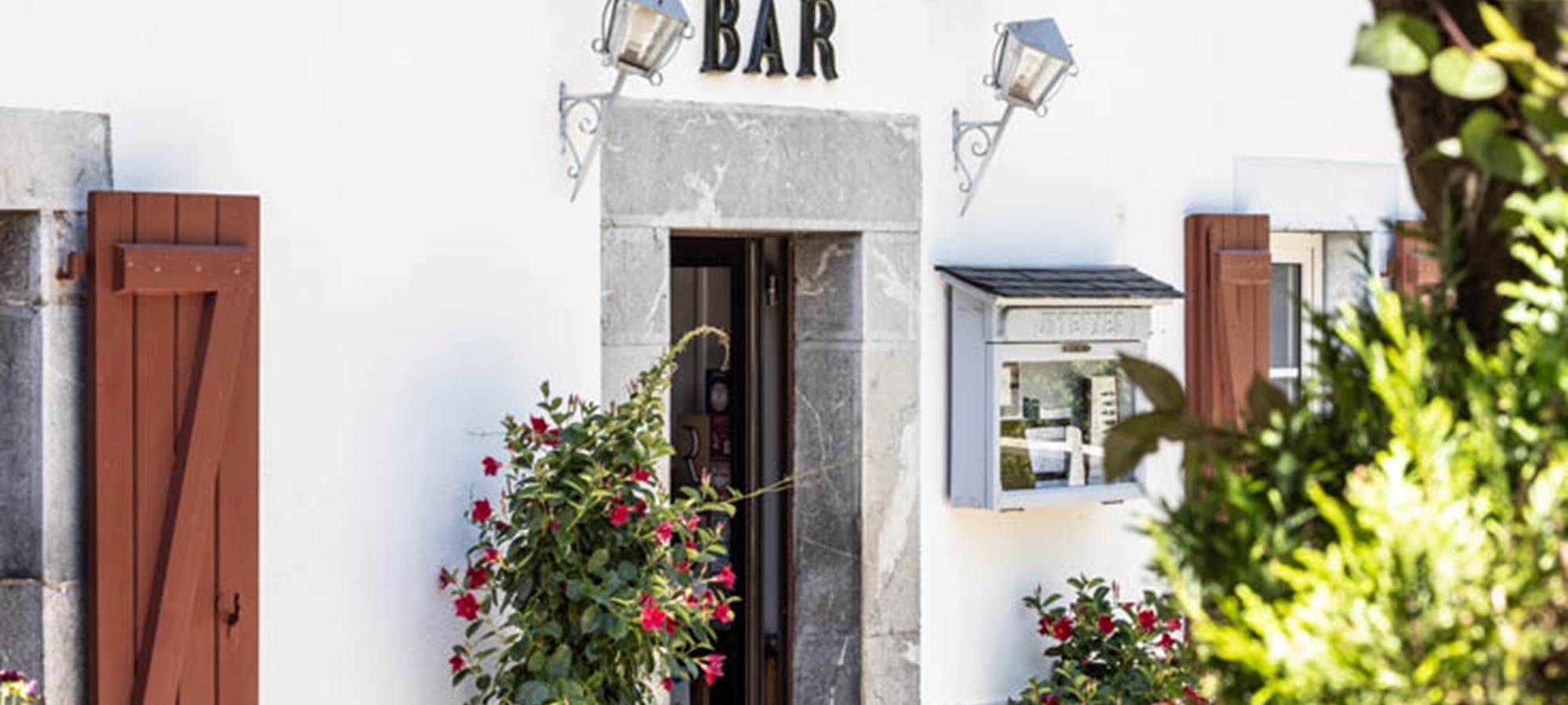 hotel-du-pont-abense-paysbasque-façade