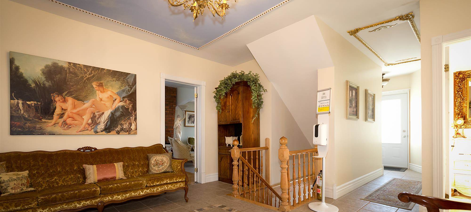 Salon IMG_9853_A (Custom)