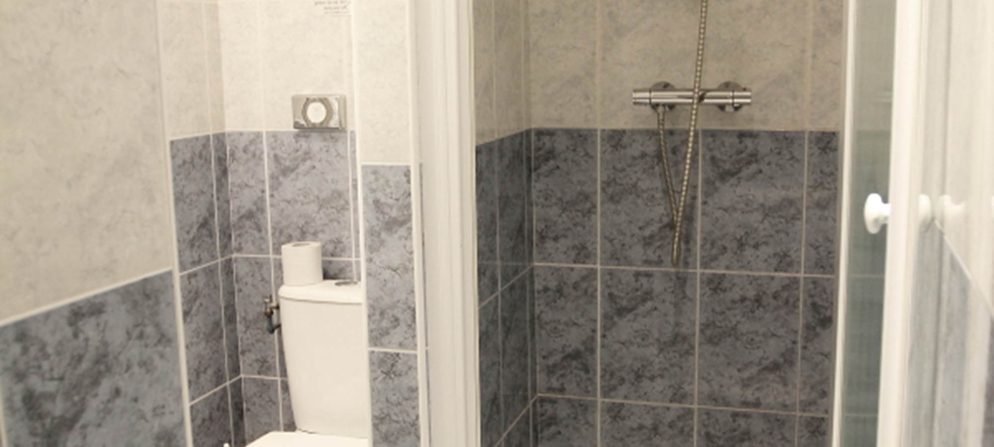 Salle de bain chambre hôtel Erdeven Morbihan