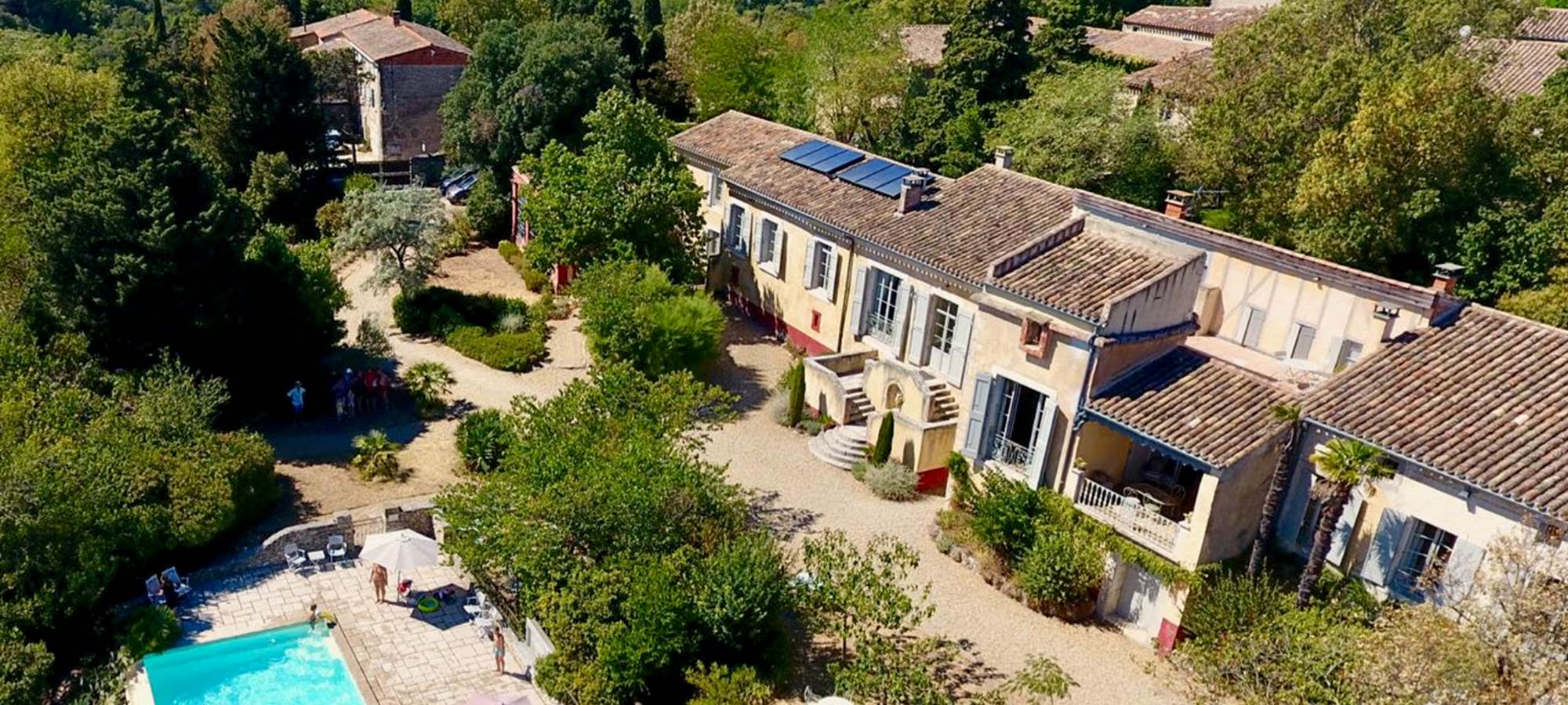 Chambres d'hôtes de charme la Rougeanne et sa piscine près de Carcassonne, Canal du Midi, Aude Pays Cathare, Guide Michelin