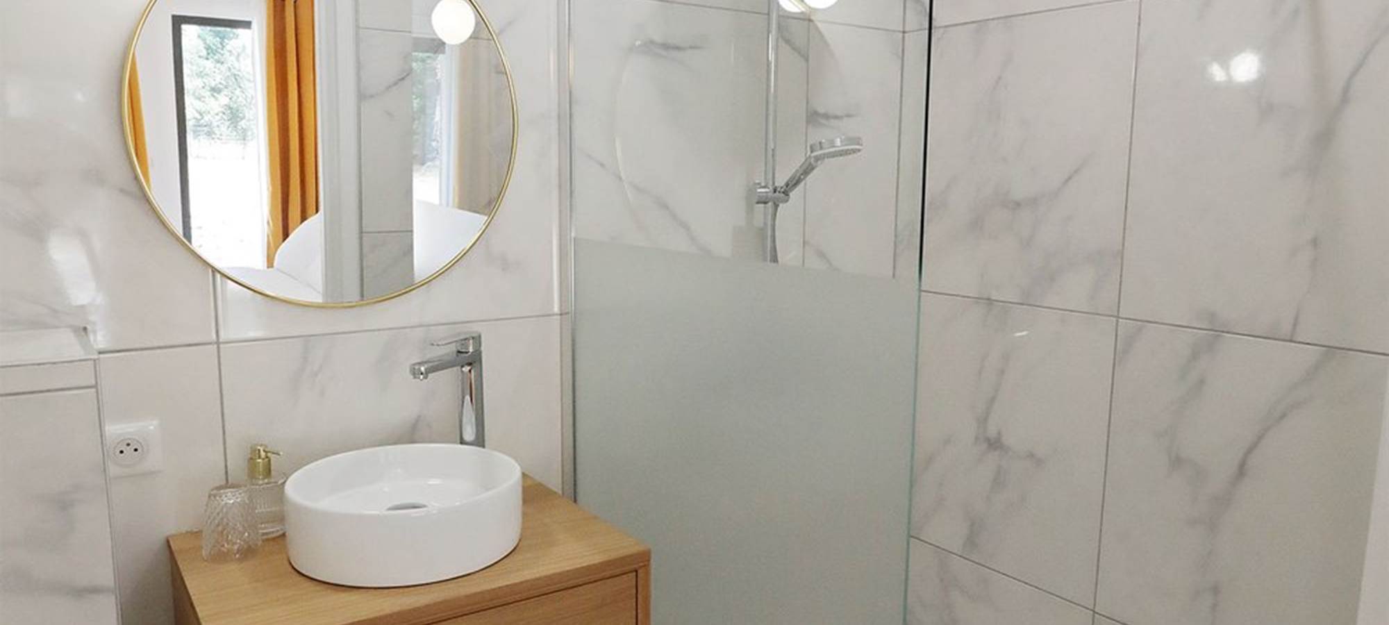 Salle d'eau Pierres Dorées