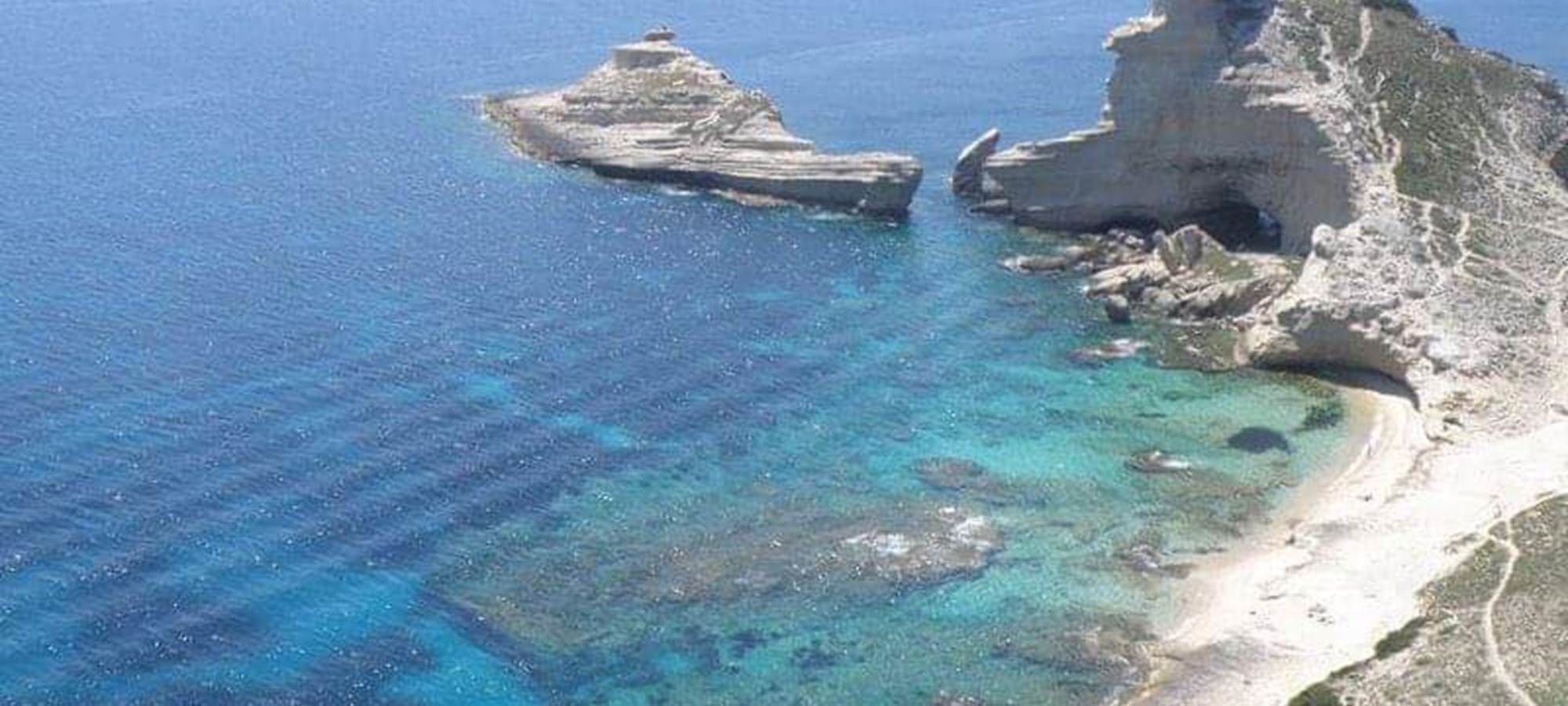 Vers Pertusato, l'île St-Antoine