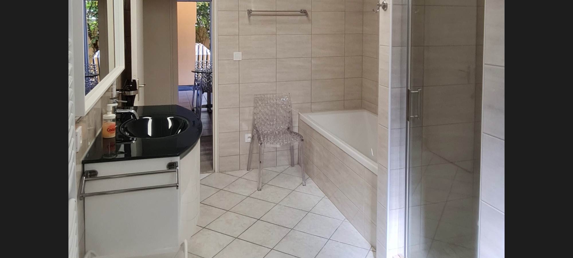 VILLA DU LAC VICHY - salle de bain douche