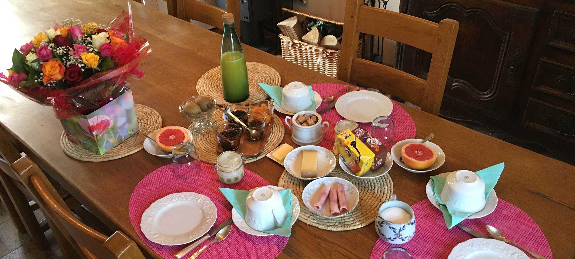 Le Petit Déjeuner est servi quotidiennement