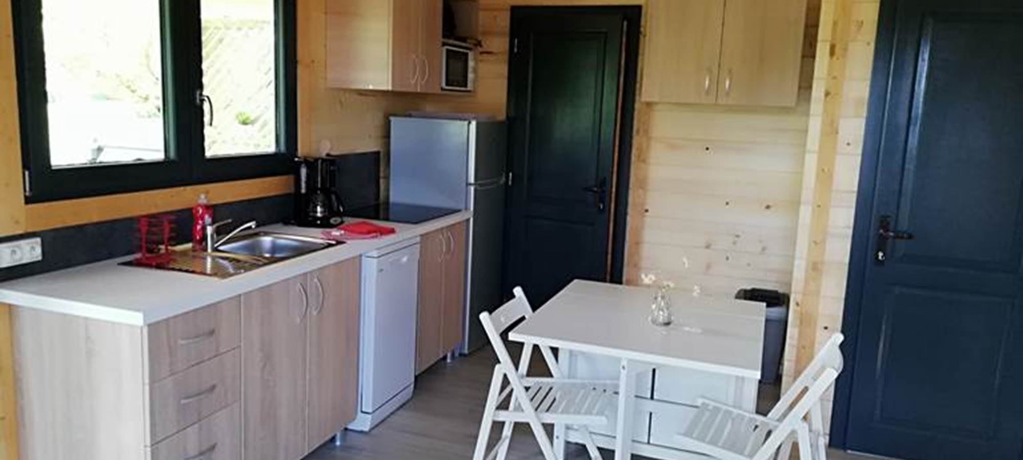 Village de Gîtes LES CHALETS DE GRAZIMIS - vacances dans le Gers - 31 interieur chalet