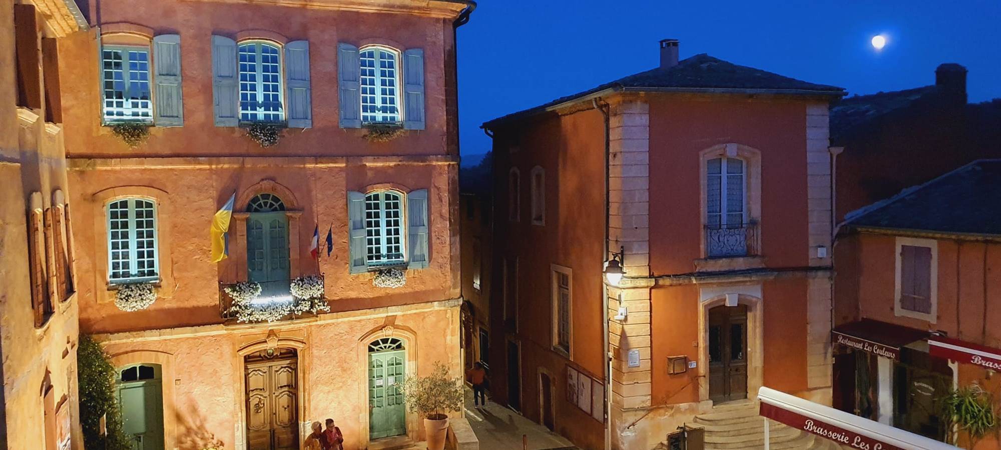 Roussillon by night