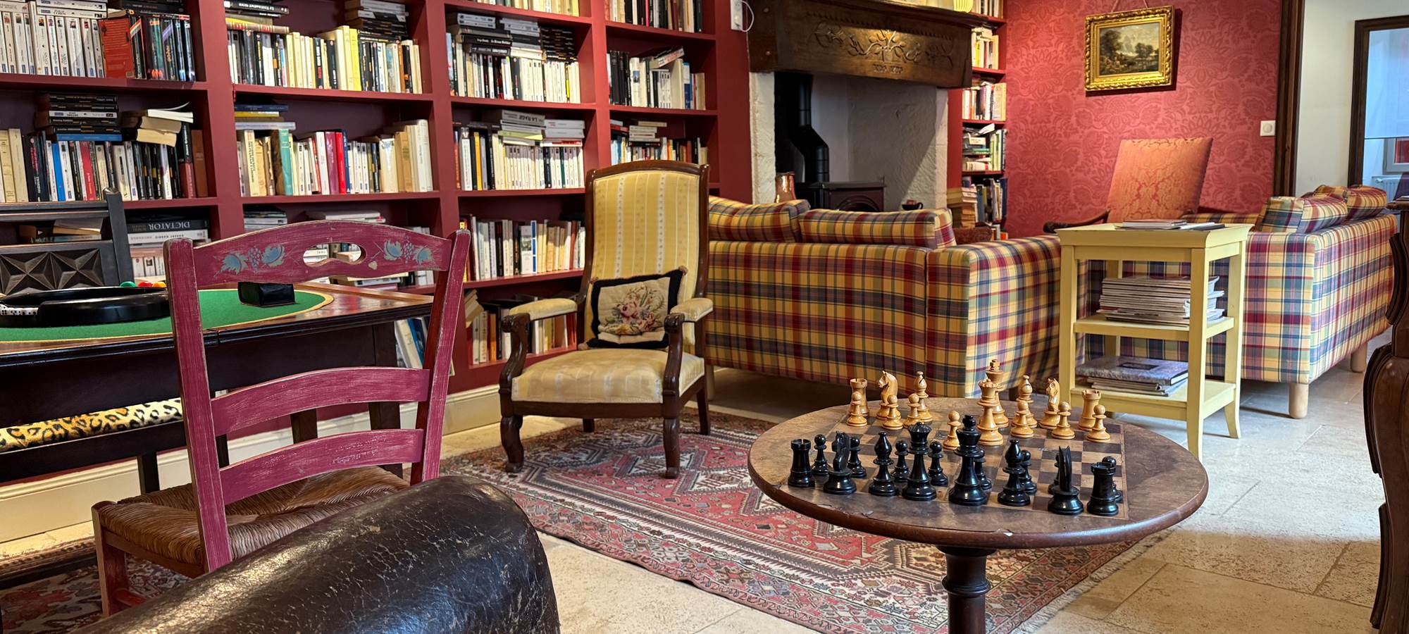 bibliotheque-salon-location-domme