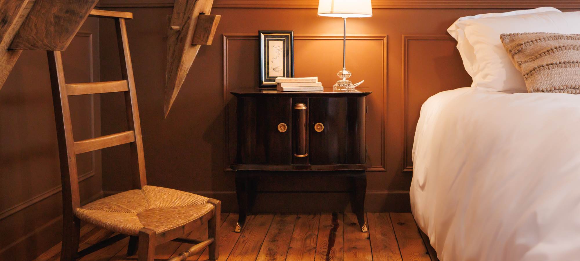 Chambre chocolat tête de lit gite de charme le Quatre feuilles proche Puy du Fou